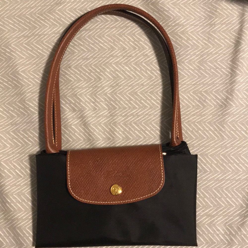 Small black Longchamp bag